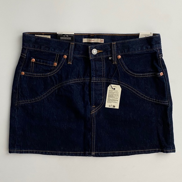 Levi's Levis Premium Denim Nwt Dark Wash 001VJ0000 Western Mini Icon Skirt 28 - Picture 1 of 3